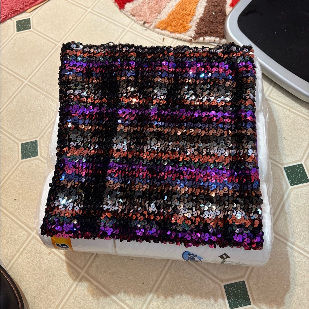 Party collection. Party halter top.
Multi sequence party colors.